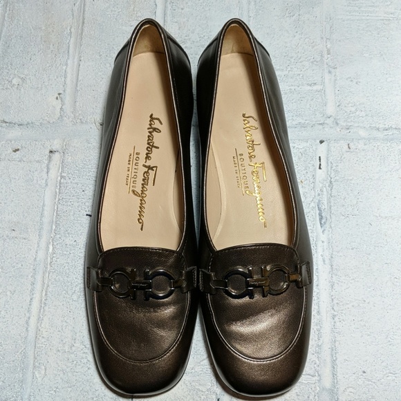 Salvatore Ferragamo Boutique Loafer - Picture 1 of 5